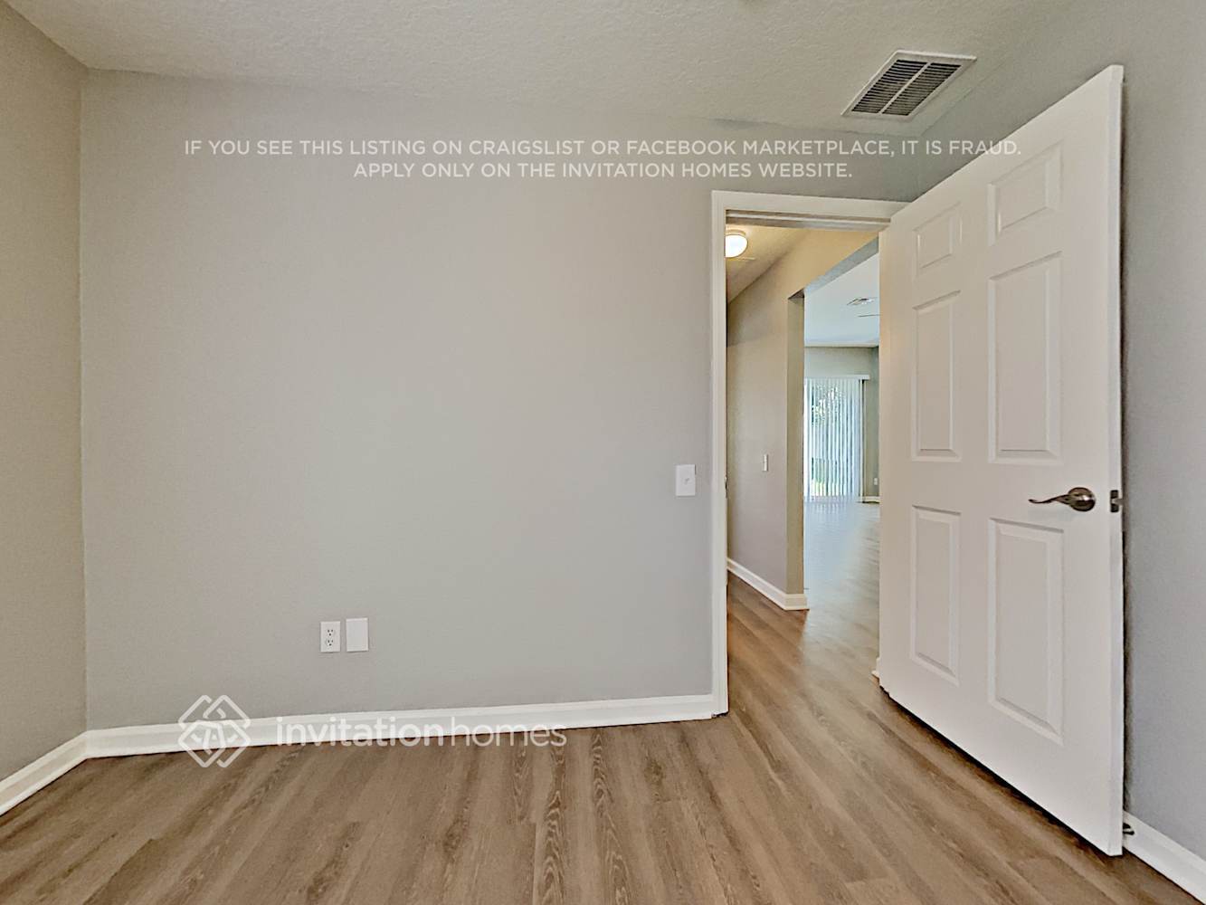 Building Photo - 1728 Setting Sun Loop