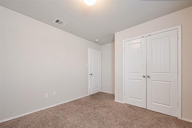 Building Photo - 1819 Bryson Heights Dr
