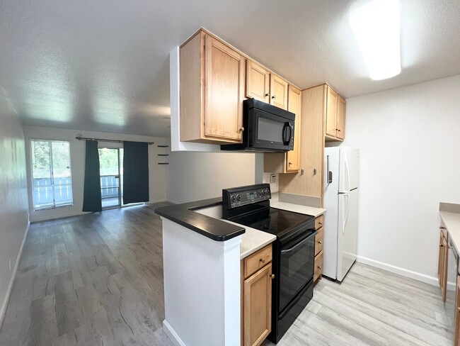 Building Photo - 2br/2ba/2pkg in Mililani Tech Park | Water...