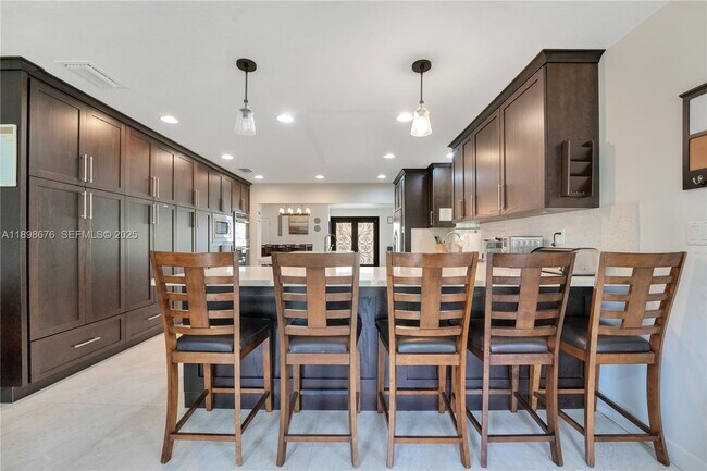 Building Photo - 15300 SW 164th St