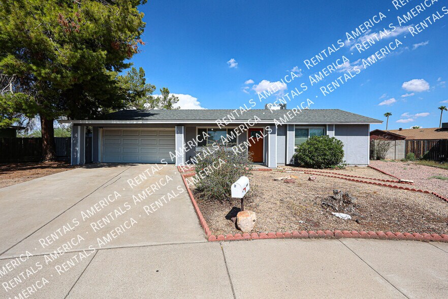 Building Photo - 15851 N 23rd St