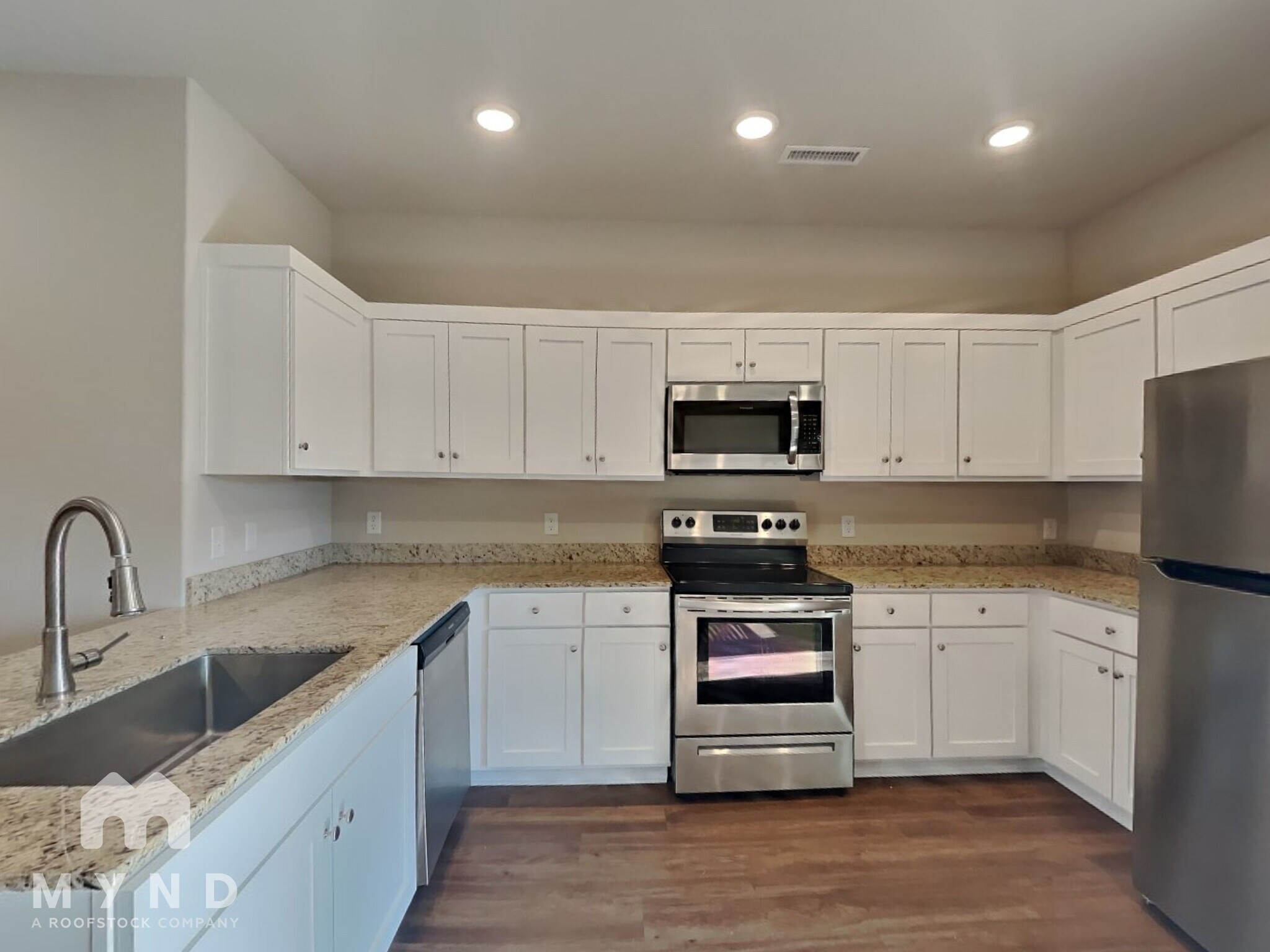 Building Photo - 421 Citation St