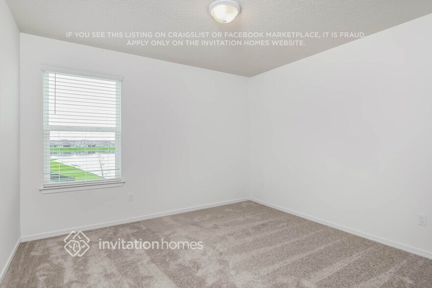 Building Photo - 2261 Southbury Dr