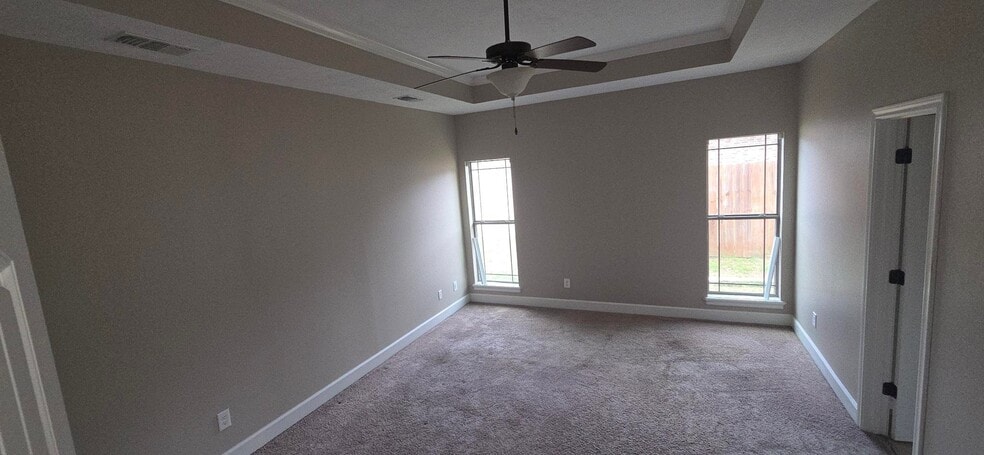Building Photo - 3606 Sylvia Dr