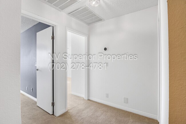 Building Photo - SW The Lakes!!!! Pool!!! Spa!!! Solar Panels!!! Primary bedroom downstairs!!! 3 Car Garage!!!