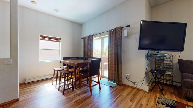 Building Photo - 218 Cynthia Loop NW