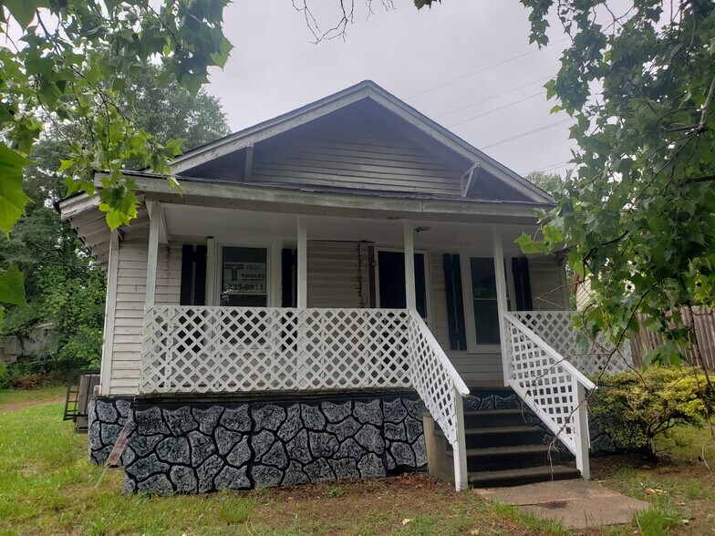 Primary Photo - 111 Mulberry Rd