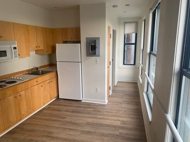 Primary Photo - 131 Tremont St