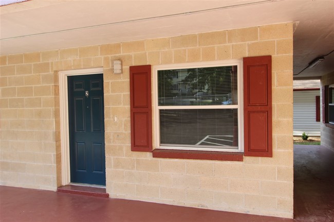 Building Photo - 710 Wailes St