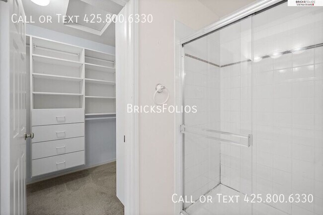 Building Photo - 702 228th St SW