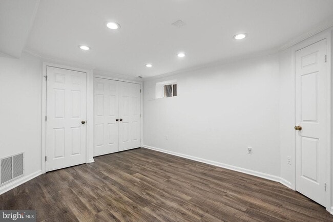 Building Photo - 804 Gibbon St