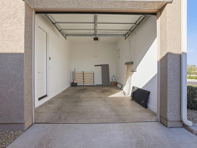 Building Photo - 4221 W Carmen St