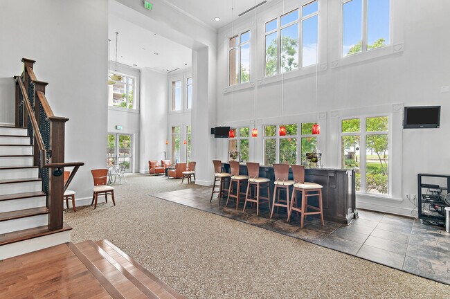 Building Photo - 400 Kelly Plantation Dr