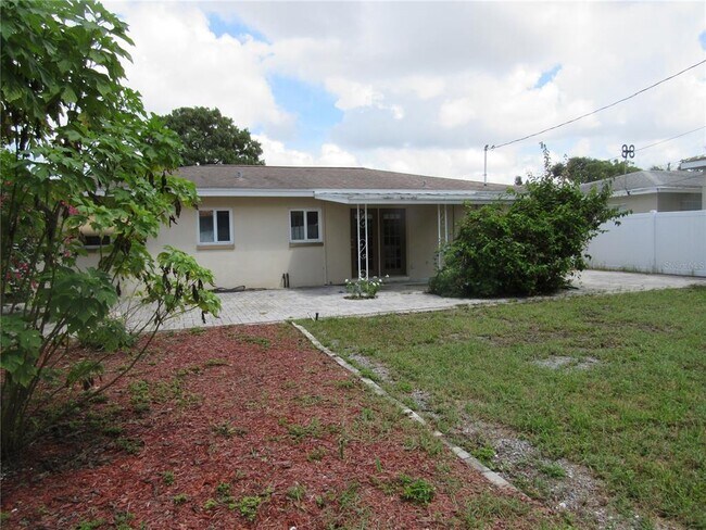 Building Photo - 2067 Timber Ln