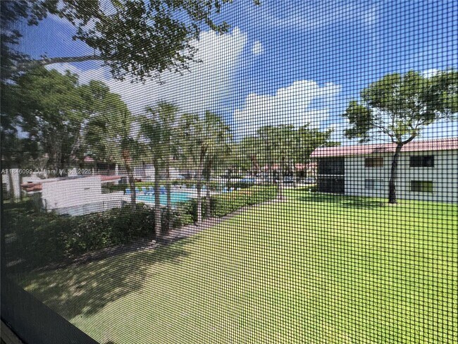 Building Photo - 16215 Saddle Club Rd