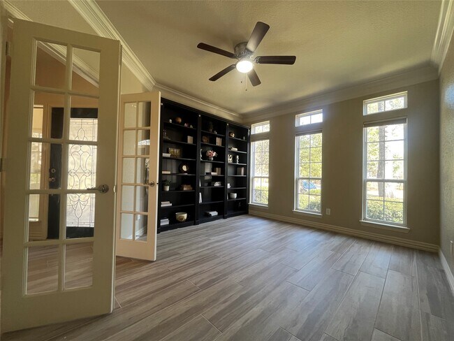 Building Photo - 66 Fulshear Ct