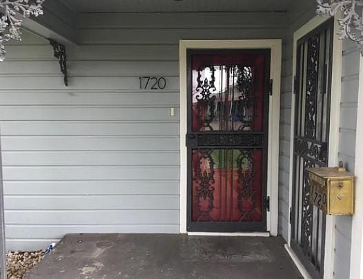 Building Photo - 1720 Grand Ave