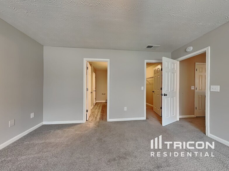 Building Photo - 1206 Oakland Dr