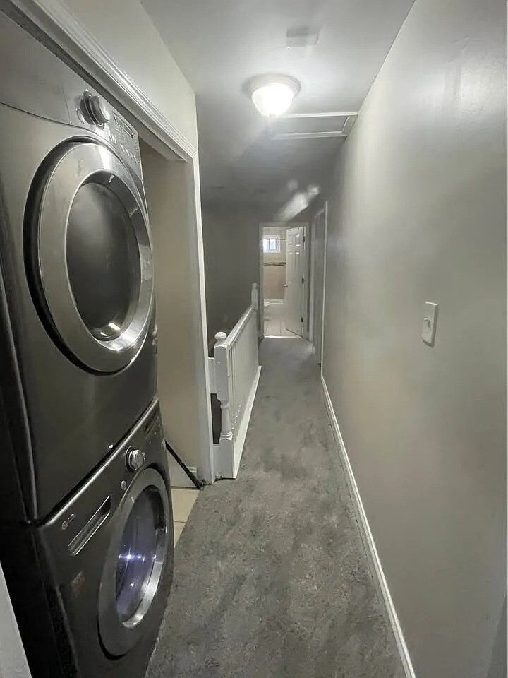 Building Photo - 345 Font Hill Ave