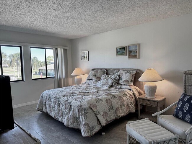 Building Photo - 4543 Longwater Chase