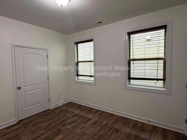 Building Photo - 441 Liberty Hill Pass