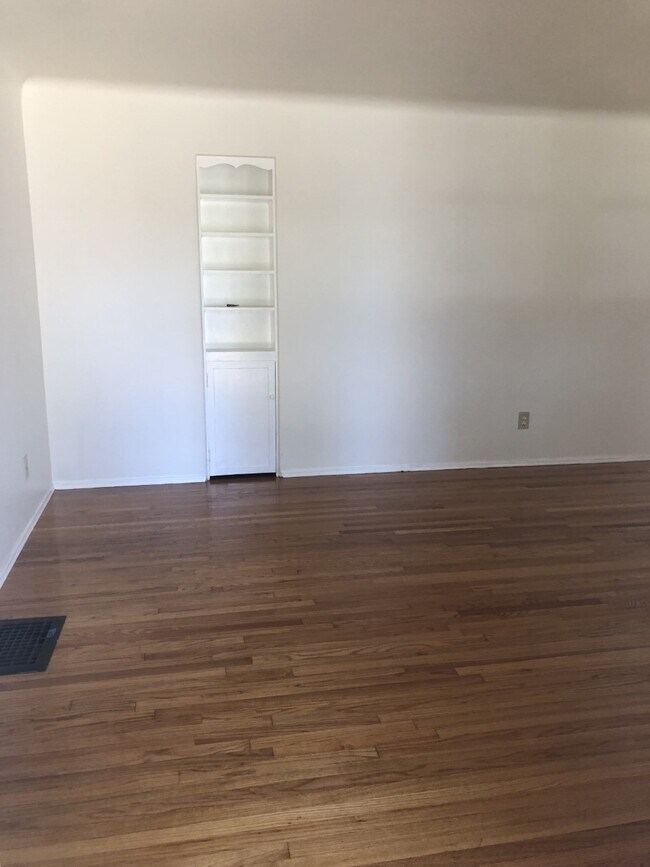 Building Photo - 3151 Meadow Grove Dr