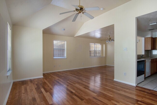Building Photo - 1207 Lovett St