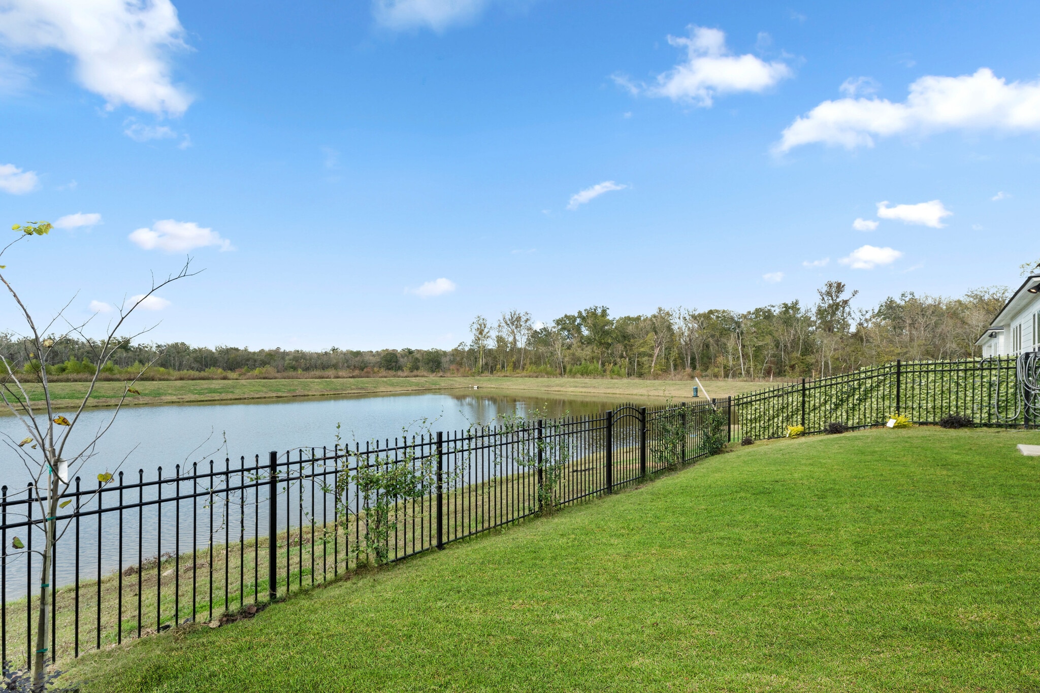 Building Photo - 1520 Tradewater Rd