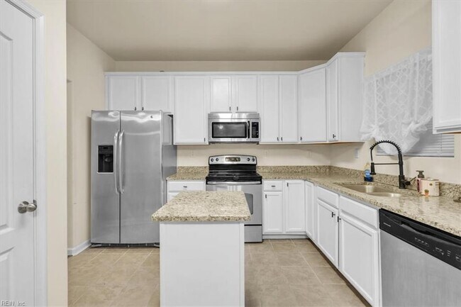 Building Photo - 9449 Garrett Ave