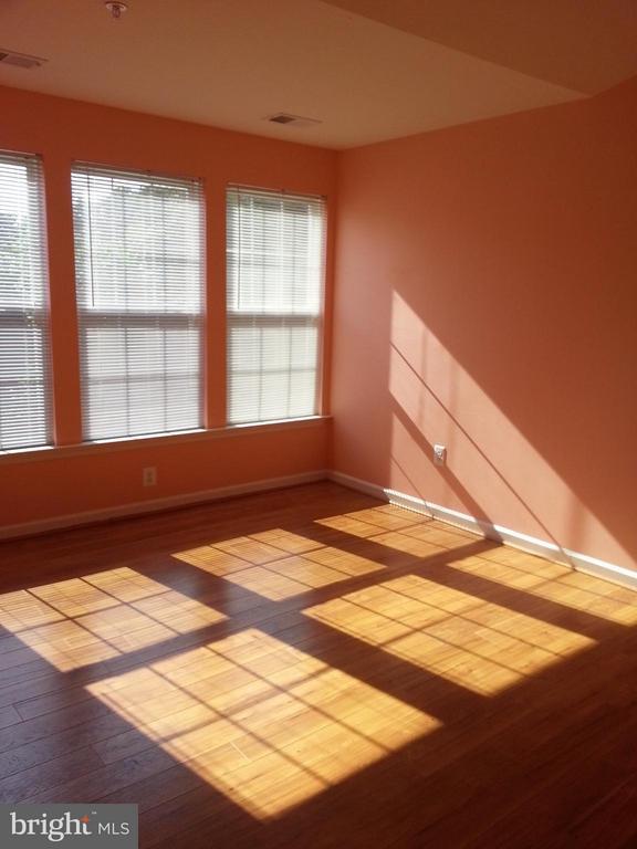 Building Photo - 13763 Palmetto Cir