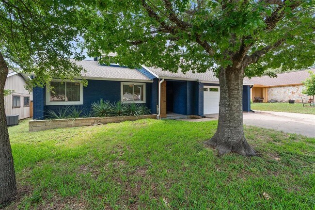 Building Photo - 11513 Quarter Horse Trail