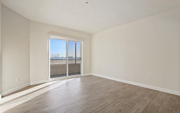 Building Photo - 25 S 15th Pl