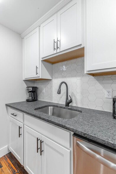 Building Photo - 1108 McCallie Ave
