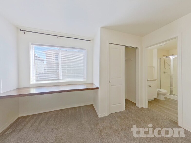 Building Photo - 791 Endeavor Wy