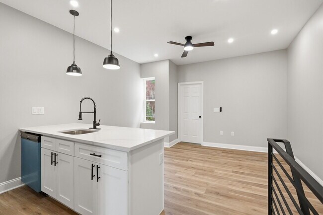 Building Photo - 6028 Osage Ave