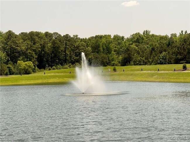 Building Photo - 3924 Village Townes Walk