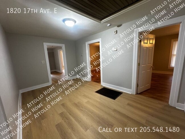 Building Photo - 1820 17th Ave E