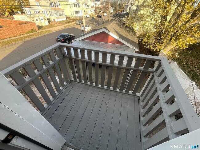 Building Photo - 209 Peck Ave