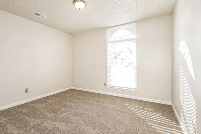 Building Photo - 4290 Timber Jump Cove