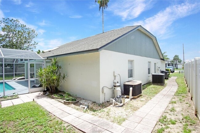 Building Photo - 928 Loma Bonita Dr