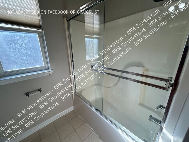 Building Photo - 18013 Marsal Dr