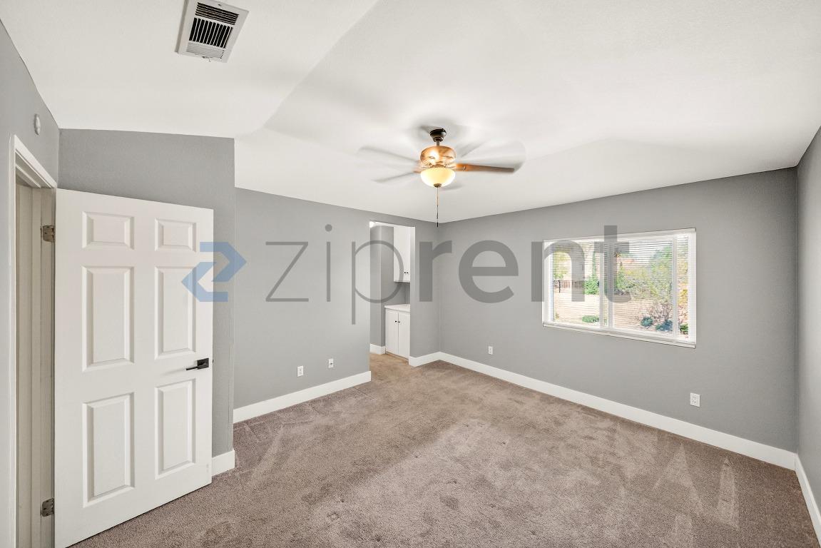 Building Photo - 318 Mesa Verde Ave