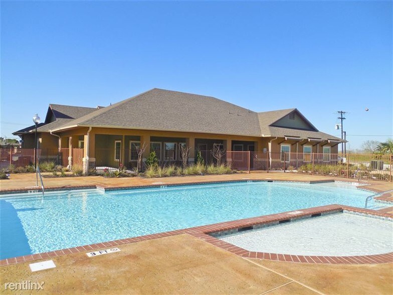 Hacienda Del Sol Apartments 698 N Stookey Rd San Benito TX 78586