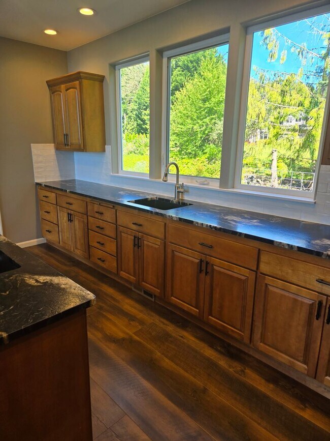 Building Photo - STATUS: PENDING APPLICATION-  | R17 | $ 2995