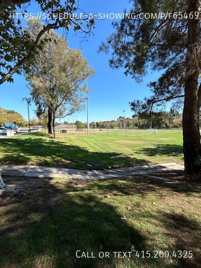 Building Photo - 30934 Crystalaire Dr