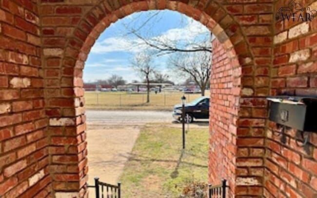 Building Photo - 2942 Boren Ave