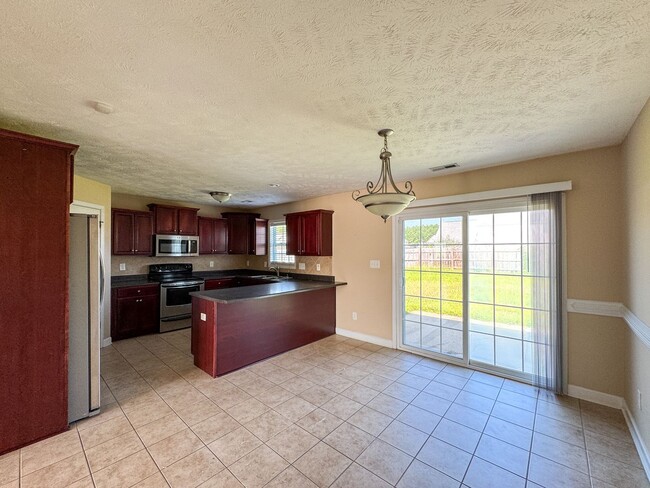 Building Photo - 258 Ivy Stone Dr