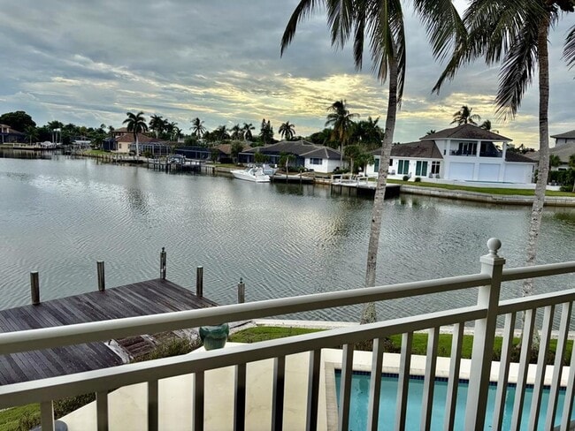 Building Photo - 1627 Barbados Ct
