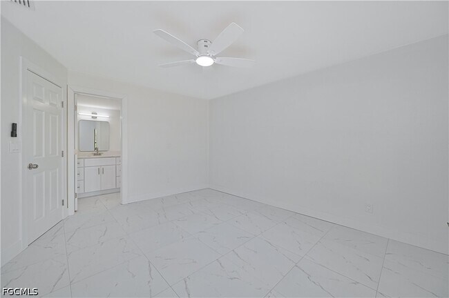 Building Photo - 17337 Phlox Dr