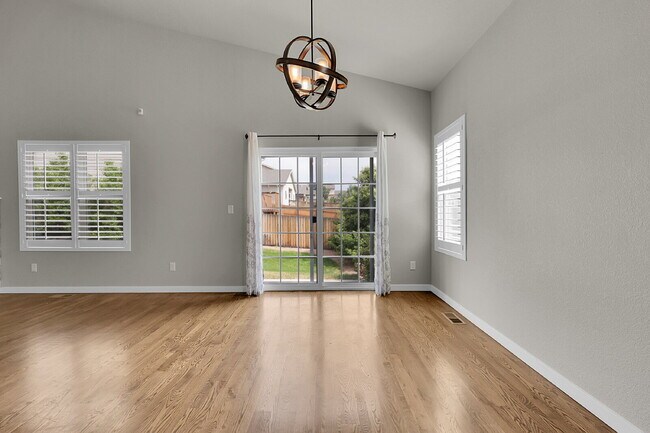 Building Photo - $3,150 - 5 Bed, 3 Bath Home in CO Springs ...